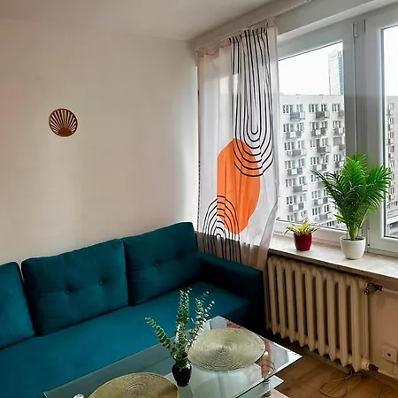 Metro 3 * Warszawa